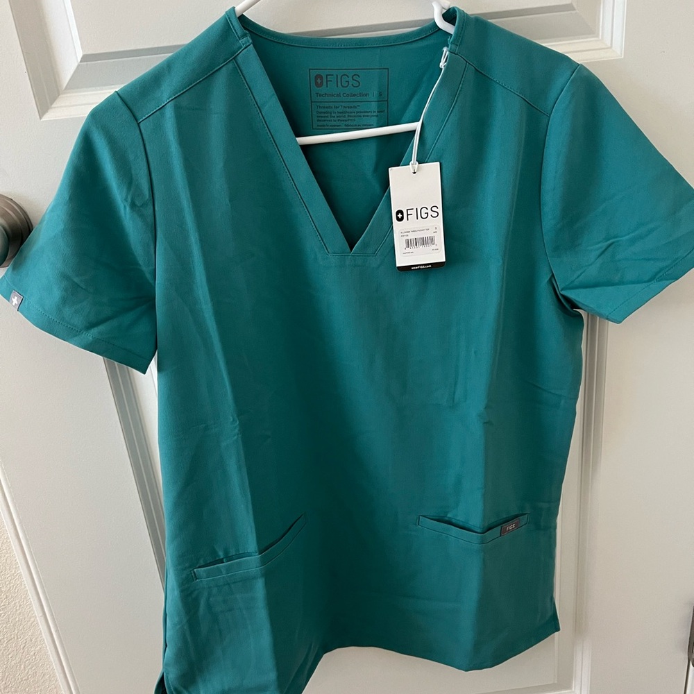 Figs Cactus Scrub Top
